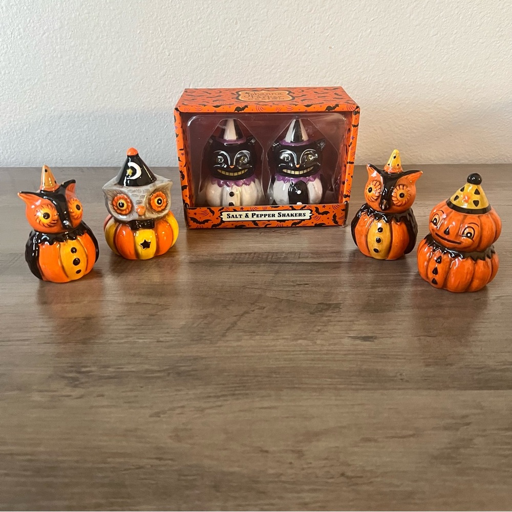 Halloween Ceramic Salt & Pepper Shakers Set